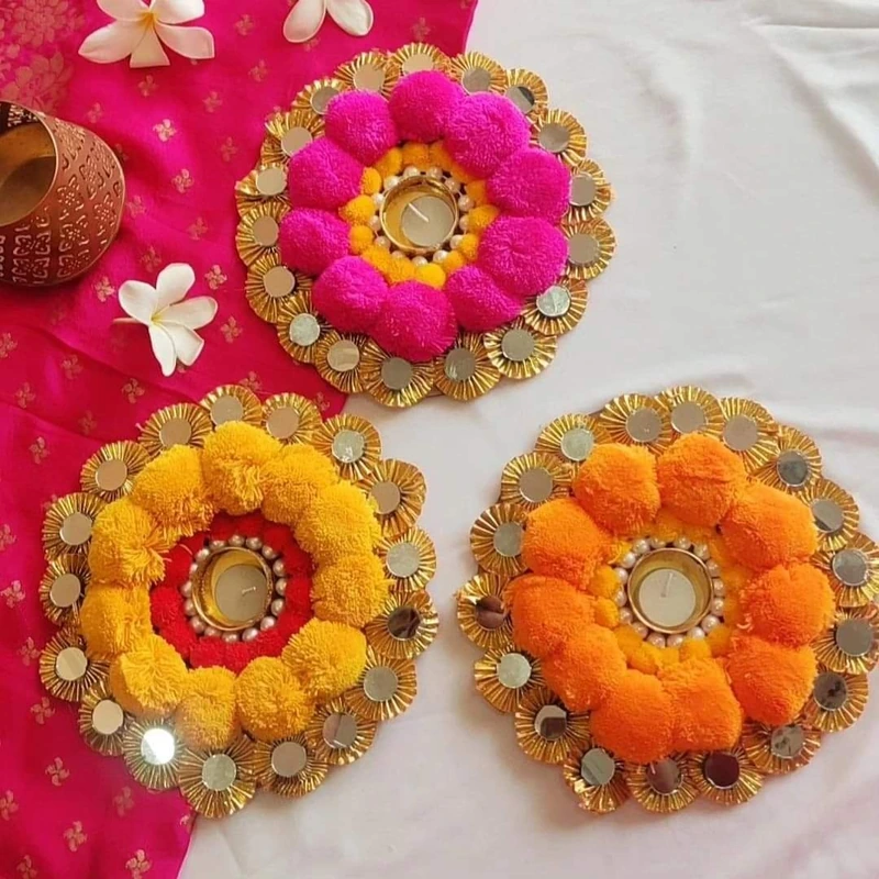 Set of 3 Pom Pom T-Lights