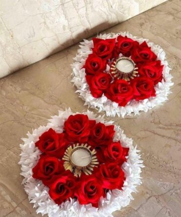 Set of 2 Red & White Floral T-Lights